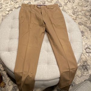 Men’s khaki’s by Ben Sherman. 32x32